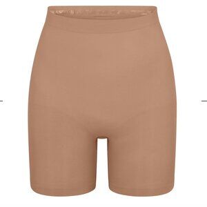SKIMS Seamless Sculpt Mid Thigh Short in Sienna Tan Nude Panty Shapewear Panties